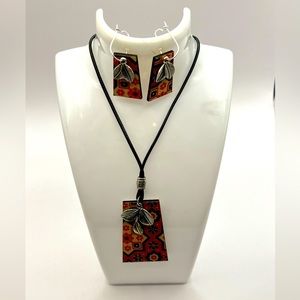 Fashion art necklace with earrings